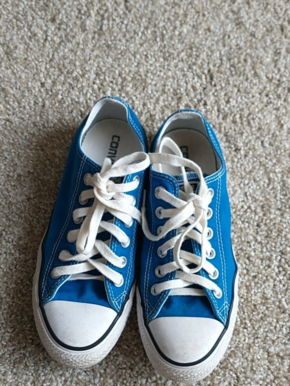 Converse Low-Top Sneakers in Bright Blue with White Laces